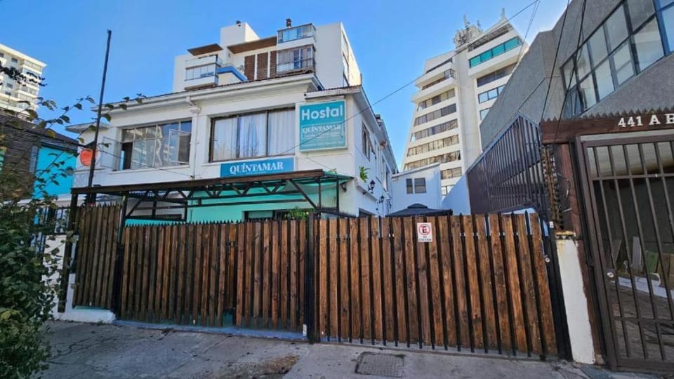 Turismo Quintamar 5 poniente 431 Viña del mar Bed and Breakfast in Vina del Mar