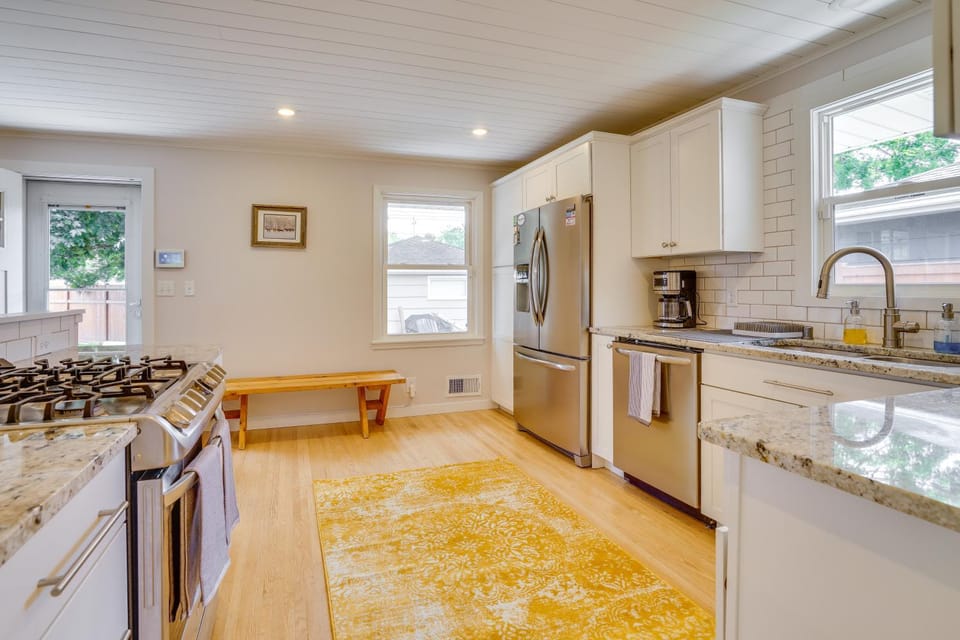 The Animal House: Curl Up and Stay Awhile House in Minneapolis