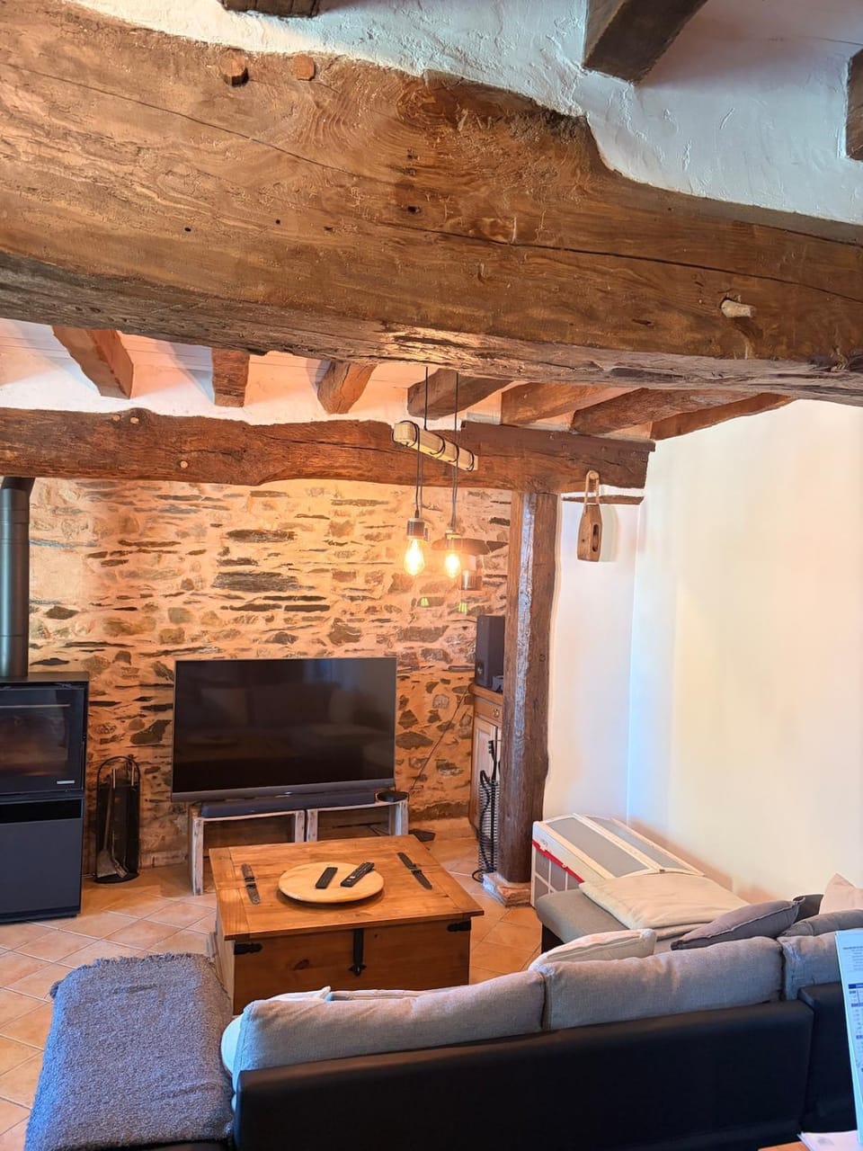Communal lounge/ TV room, TV and multimedia, Seating area