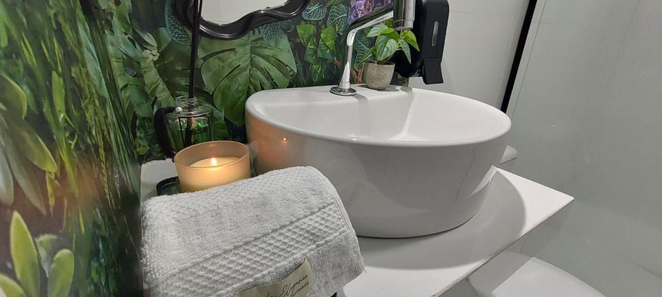 Toilet, Bathroom, towels, towels