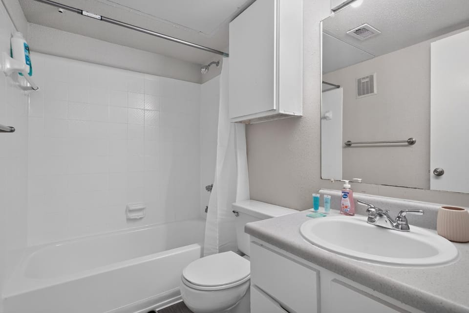 Preakness Ideal for Work or Play Apartment in Hermitage