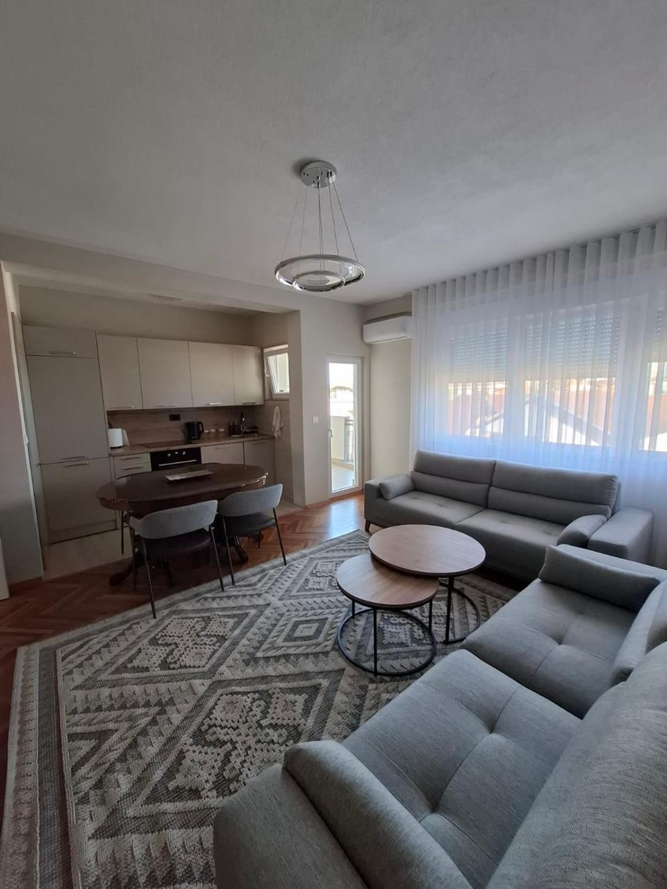Living room, Seating area, kitchen
