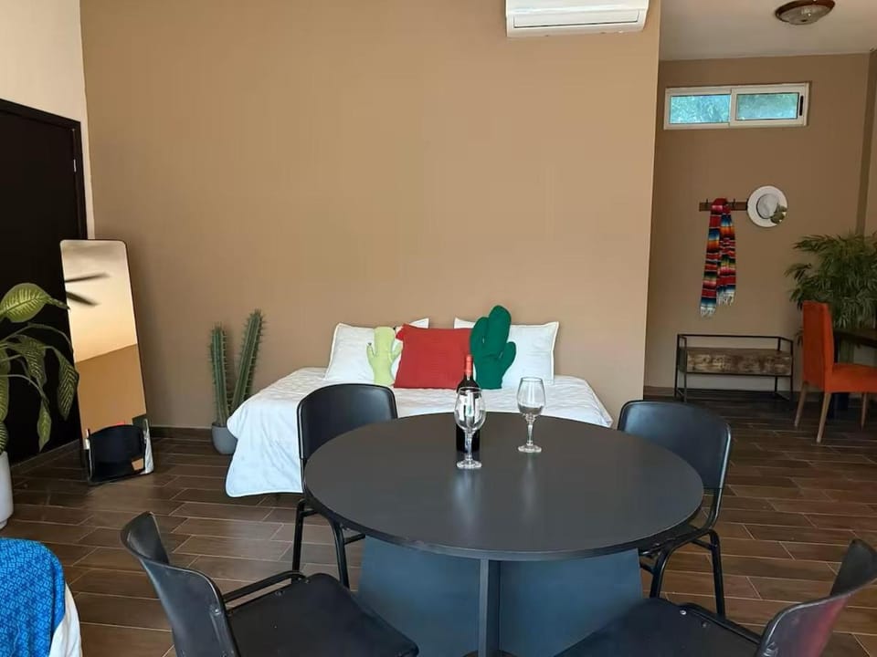 Walking distance to church, restaurants and main Santiago square Bed and Breakfast in State of Nuevo Leon