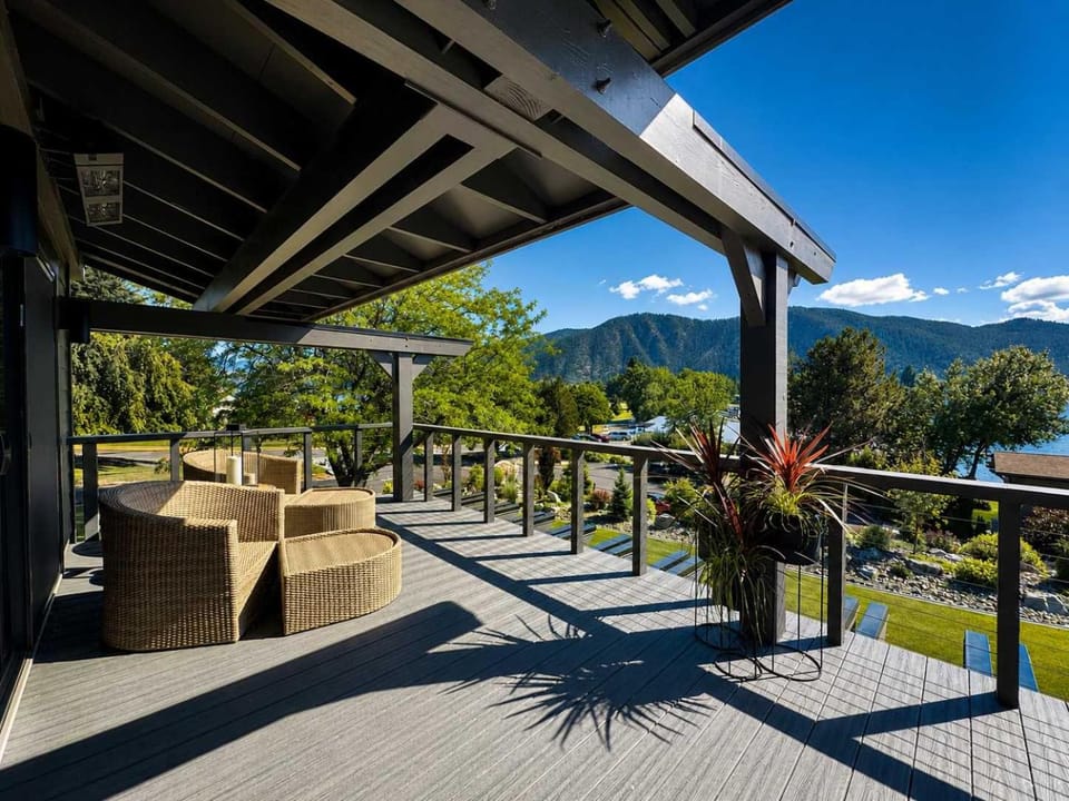 Designer Lakefront Condo E3 Wapato Point Chelan House in Manson