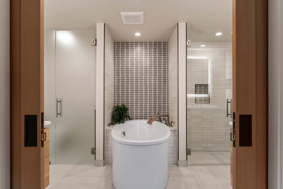 Designer Lakefront Condo E3 Wapato Point Chelan House in Manson