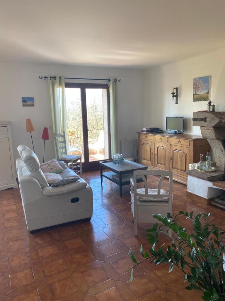 Cannes-Mougins- Quiet house-10 min to Sea House in Mouans-Sartoux
