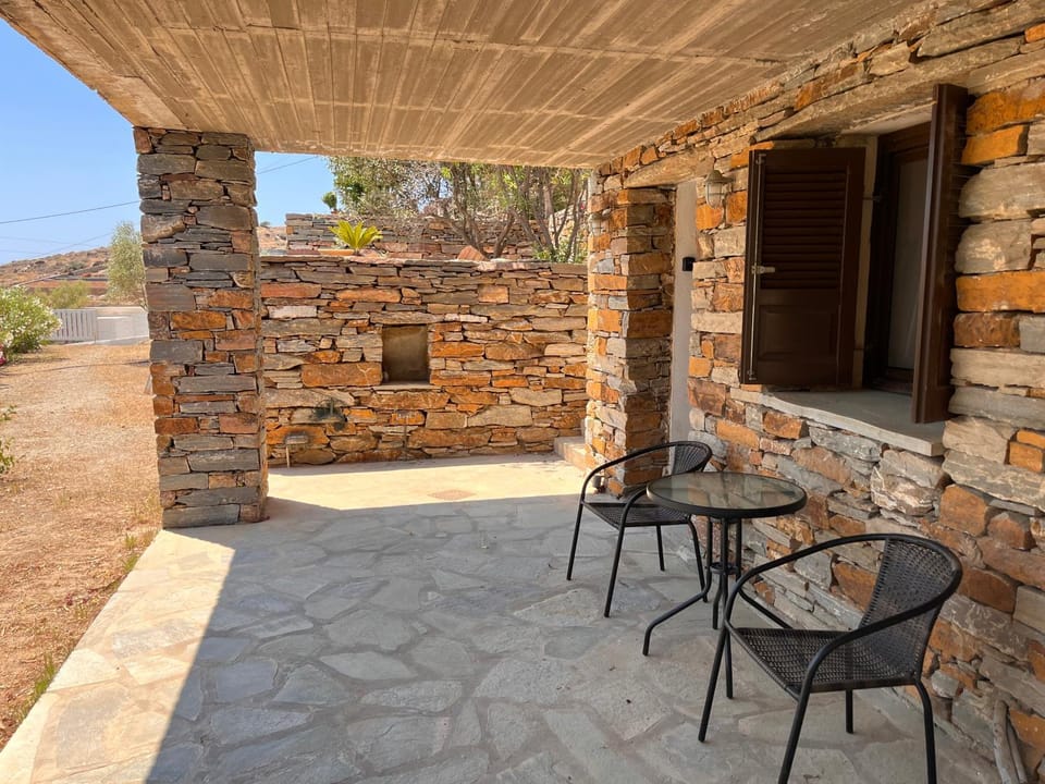 VILLA VASSIA Studio 2 Country House in Kea-Kythnos