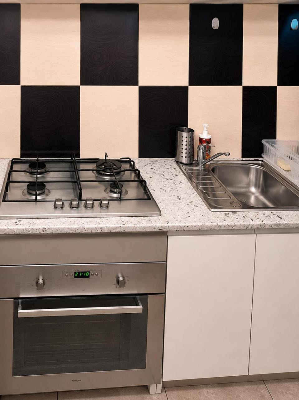 oven, kitchen