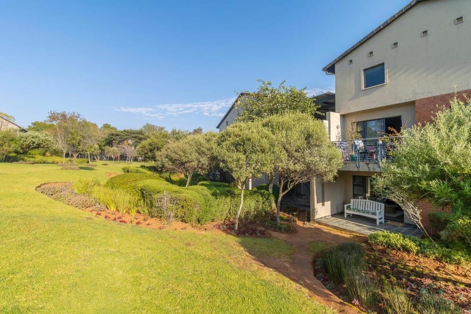 Ayakha's Retreat at Jackal Creek Apartment in Roodepoort