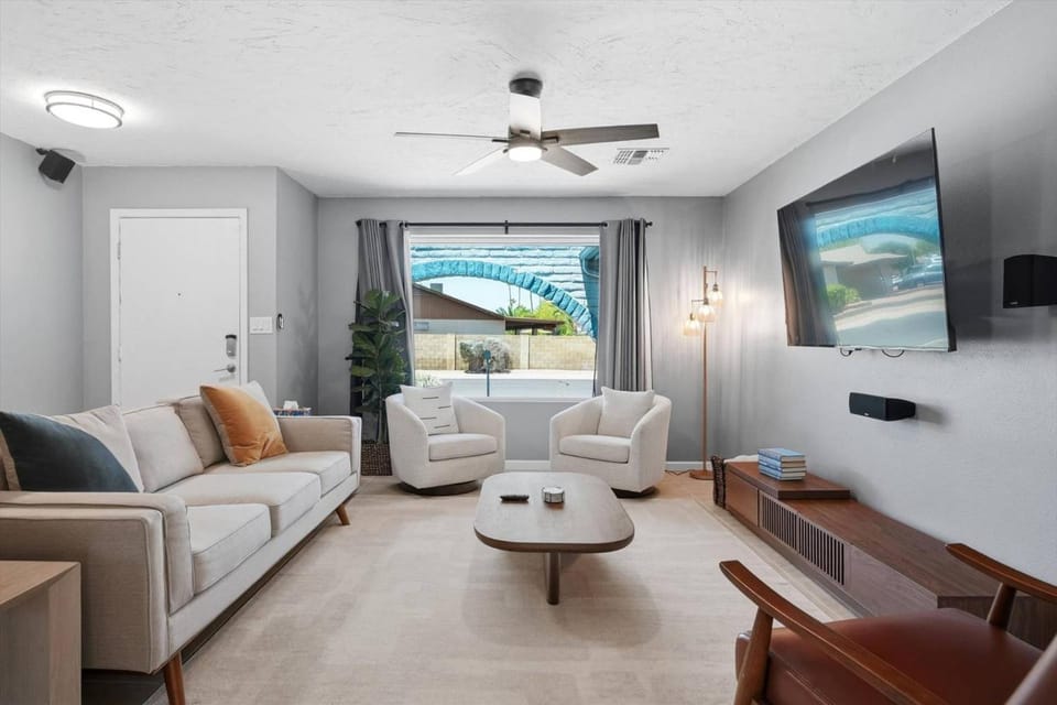 Comanche Hideaway House in Chandler