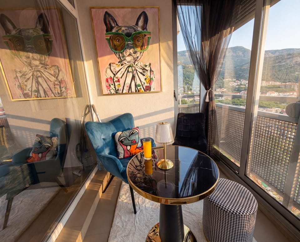The Frenchie Apartment Sea view Apartment in Budva