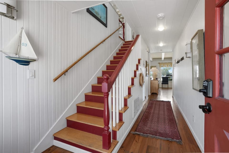 Twin Lakes Hideaway House in Santa Cruz