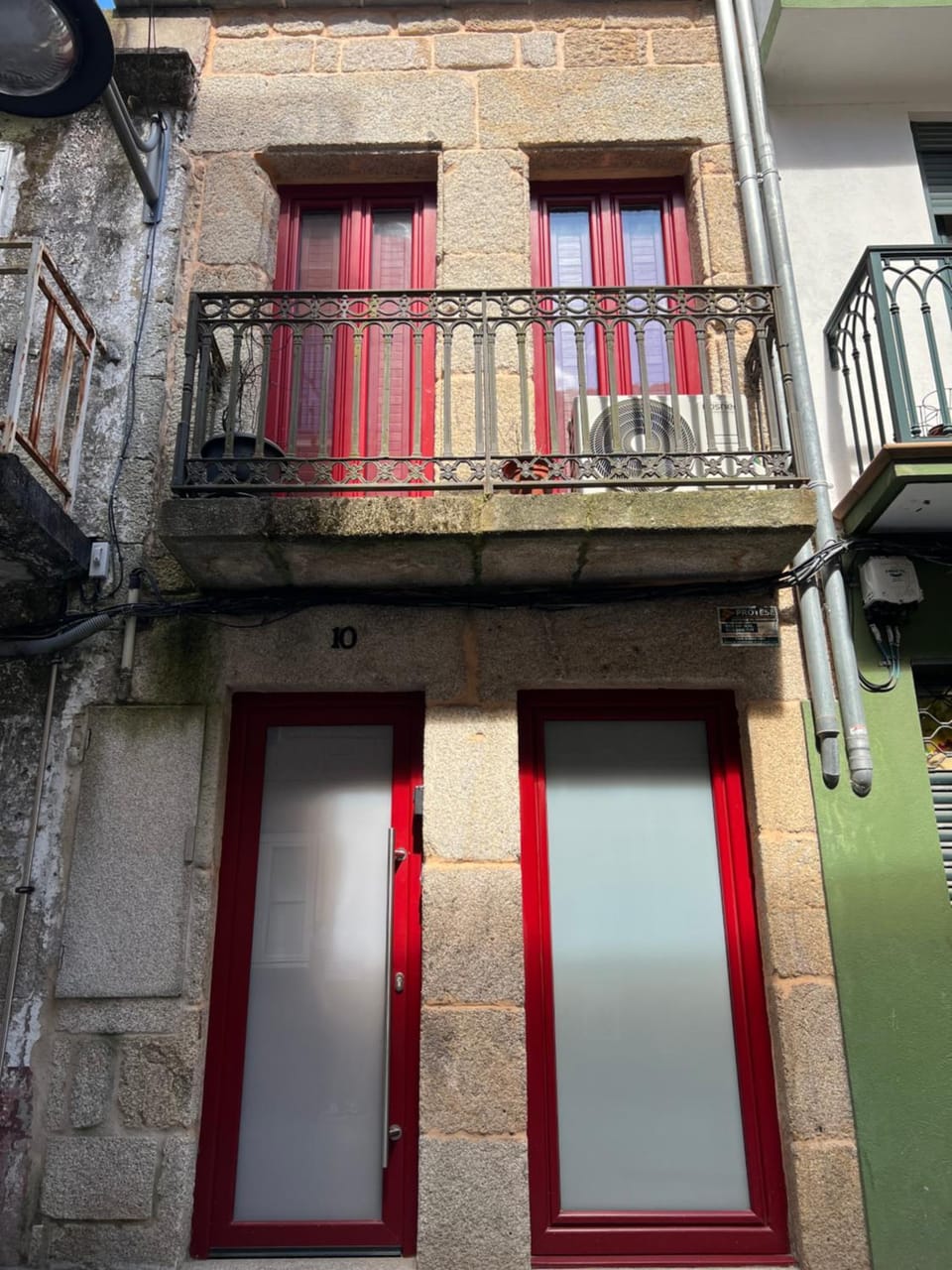Facade/entrance