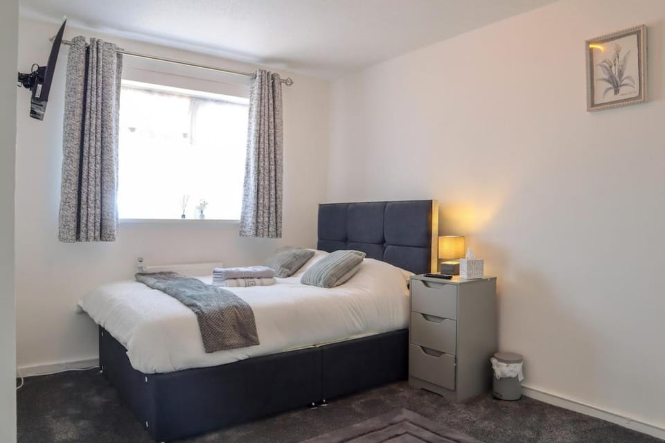 Modern 3-Bed Home by ExCeL Centre & City Airport Apartment in London