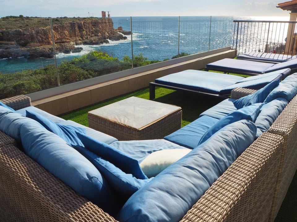 View (from property/room), Pool view, Sea view, Swimming pool