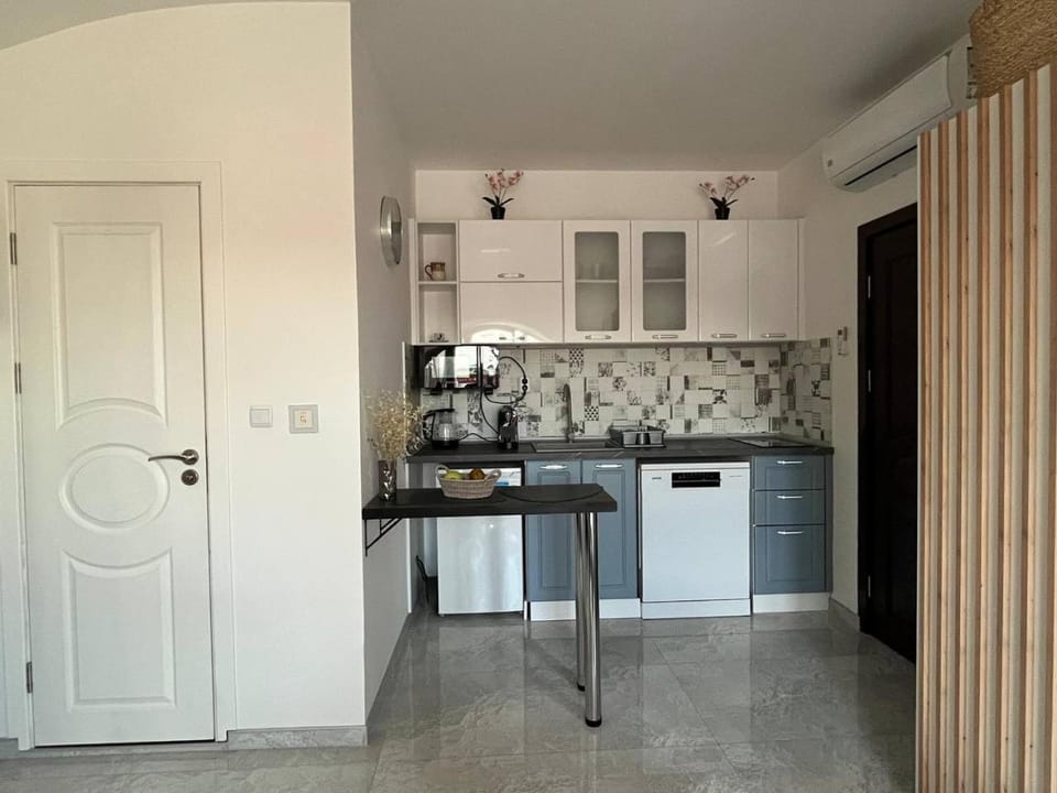 Vega - SUNNY BEACH - Self Check In Apartment in Sunny Beach