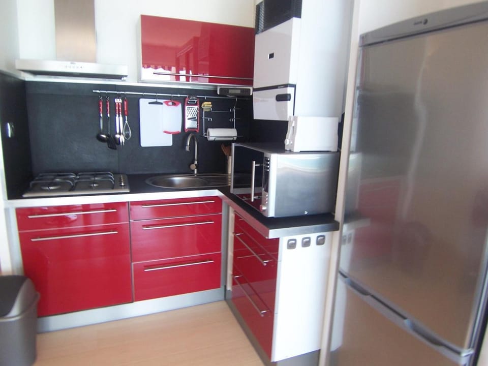 Studio face mer avec balcon, proche commerces et plage - FR-1-197-164 Apartment in Les Sables-d'Olonne