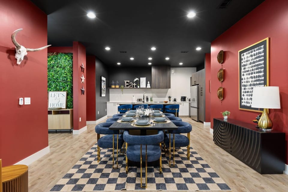 Ultimate Getaway with Cowboy Pool Fire Pit Rooftop House in Austin