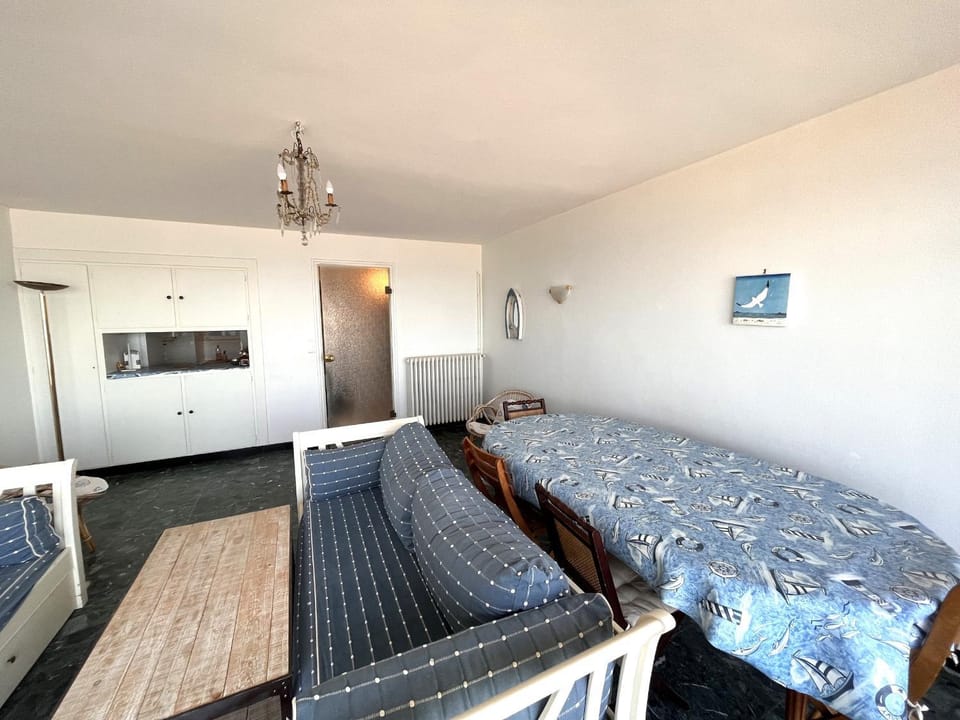 Appartement T3 avec balcon et parking, à deux pas de la plage - FR-1-197-182 Apartment in Les Sables-d'Olonne