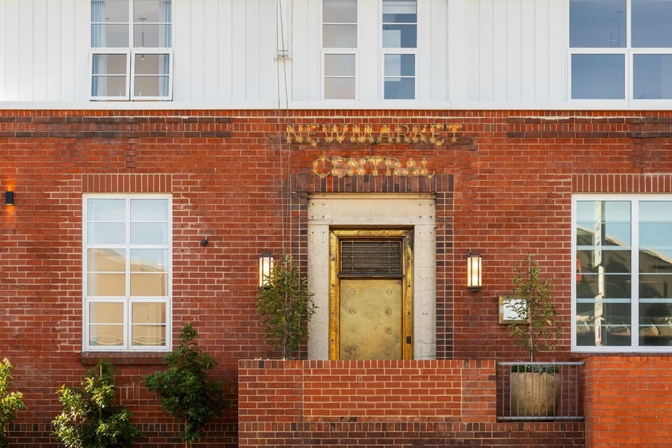 Facade/entrance, Day