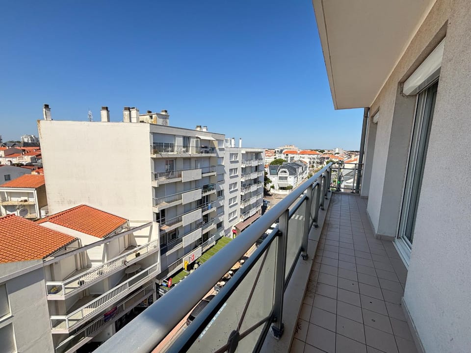 Appartement pour 6 personnes aux Sables-d'Olonne, proche plage, avec balcon - FR-1-197-192 Apartment in Château-d'Olonne