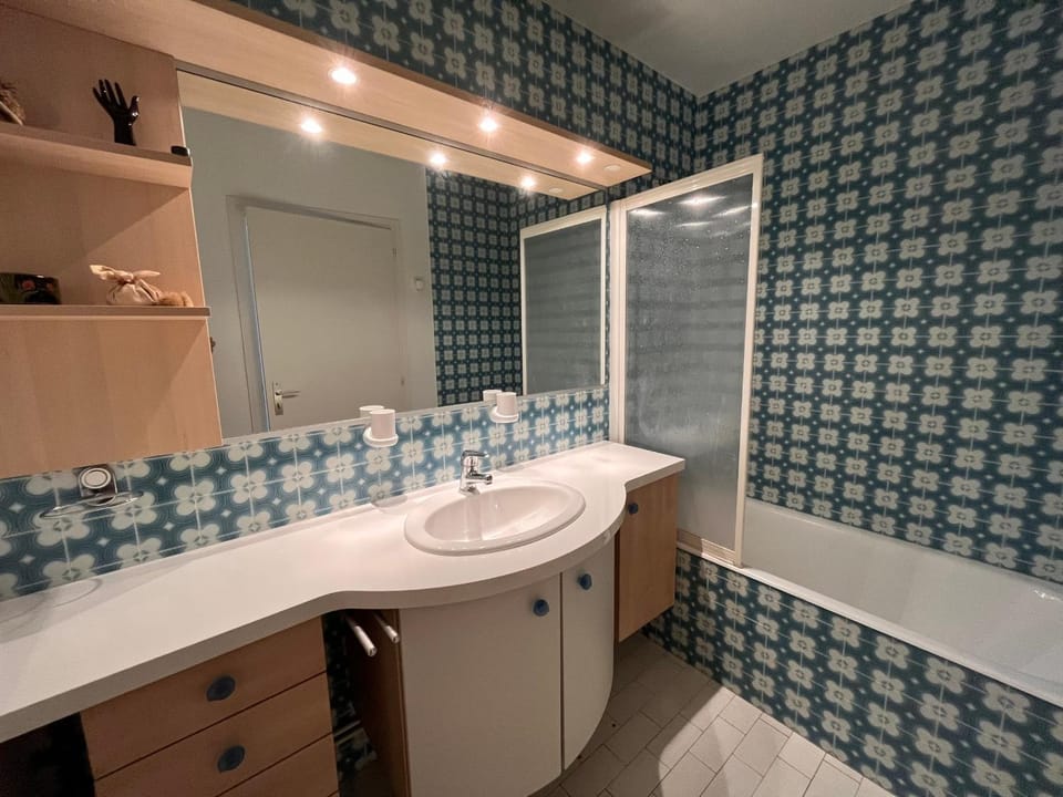 Appartement confortable avec vue sur l'océan, 2 chambres et balcon - FR-1-197-201 Apartment in Les Sables-d'Olonne