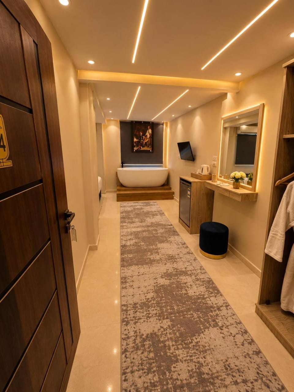 Bed, TV and multimedia, Photo of the whole room, Bedroom, towels, wardrobe