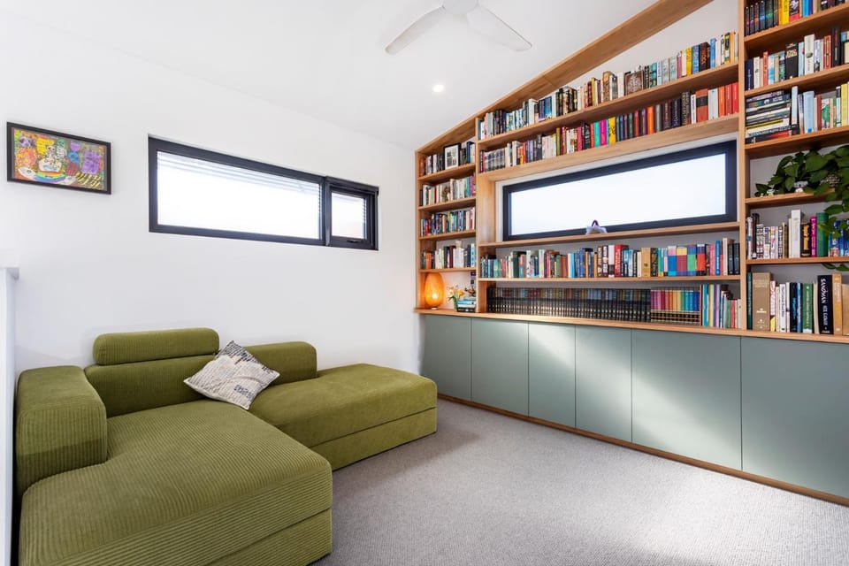 Library, Seating area