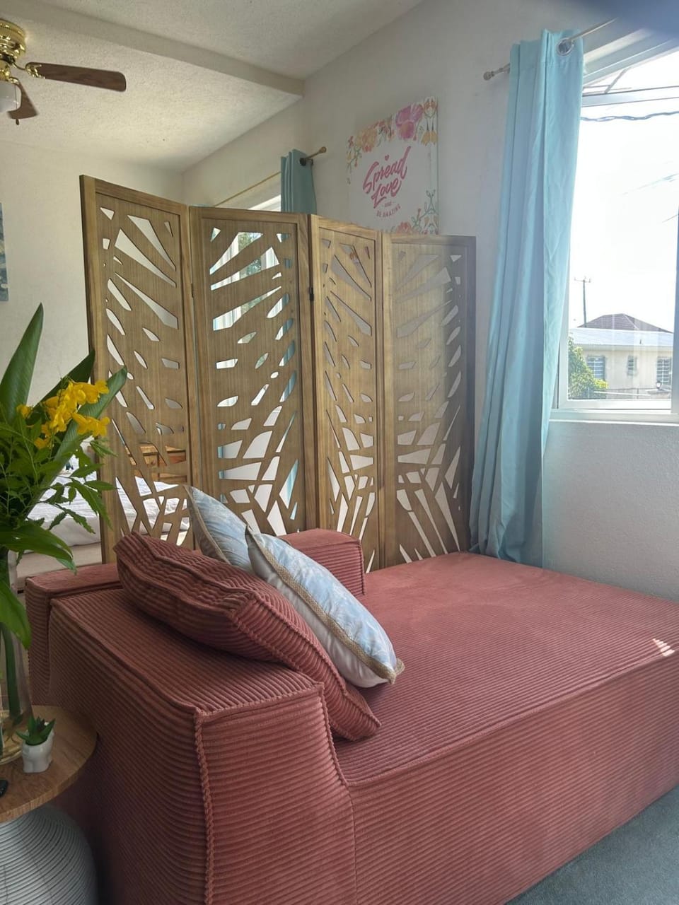 A Luxury Studio Near Beach, Golf and airport Apartment in Christ Church