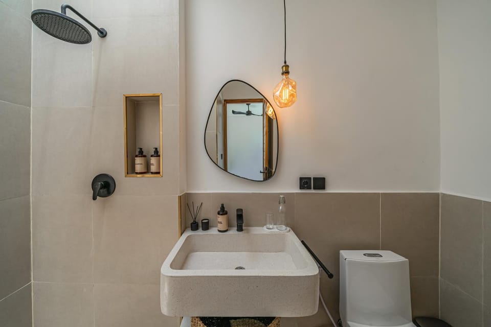 Villa Nara - Contemporary 2BR Villa with Rooftop & Near Beach Villa in Bali
