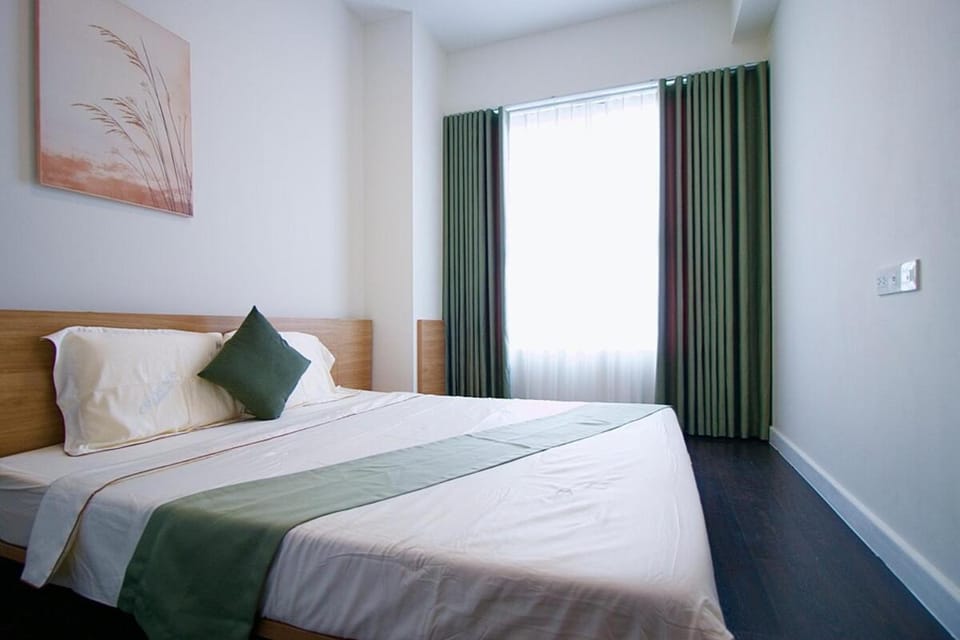 Botanica - 2BR - Cozy Spacious & Airy Near Airport Apartment in Ho Chi Minh City
