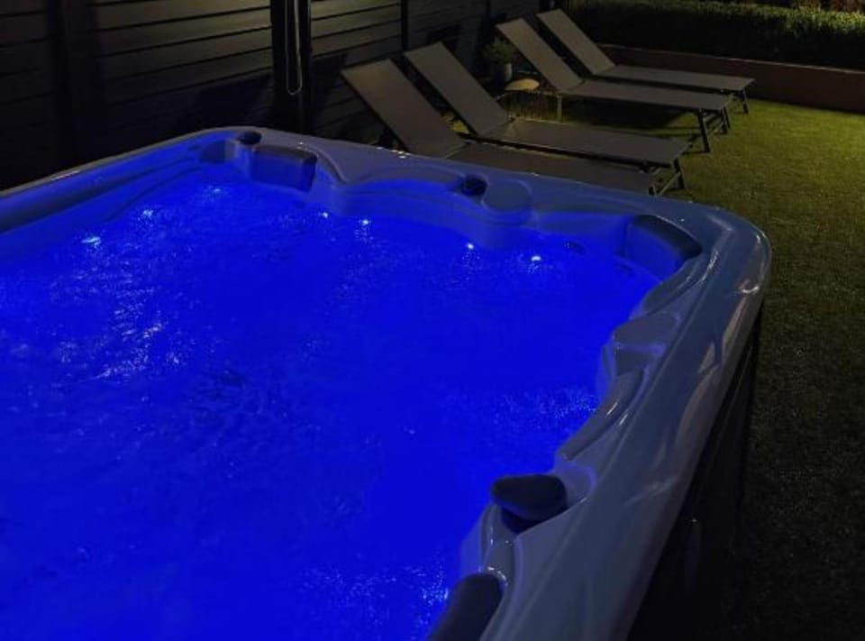 Hot Tub