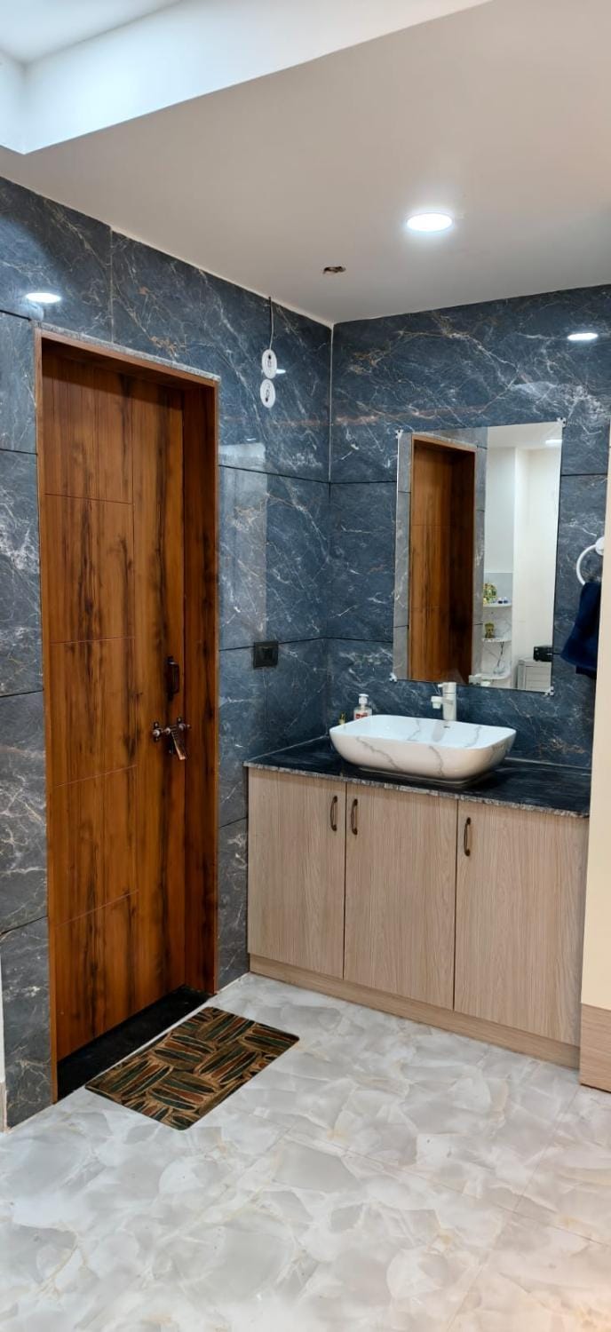 Bathroom, Kitchen or kitchenette