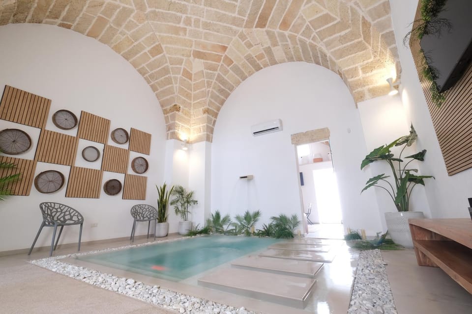 TV and multimedia, Pool view, Swimming pool, air conditioner