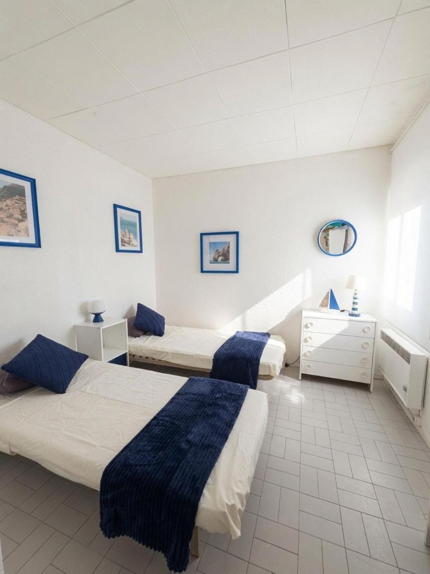 DB8 Face Mer les pieds dans le sable Apartment in Leucate