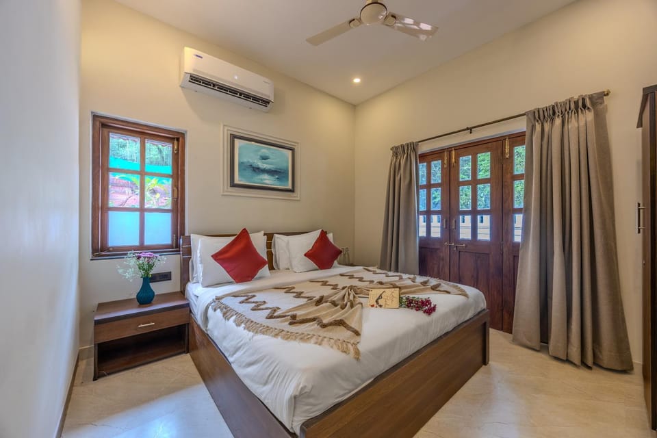 ELIVAAS Signature Casa Vilson 3-BHK Villa With Private Pool, Indoor Bar, Lounge Area, Bathtub and Courtyard Villa in Goa, India