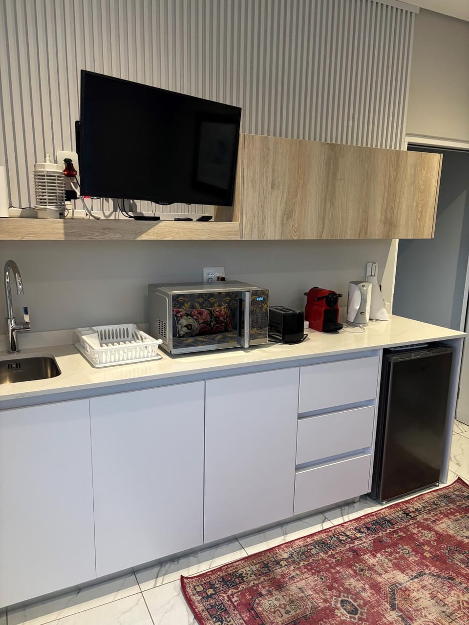 TV and multimedia, Coffee/tea facilities, Kitchen or kitchenette, minibar
