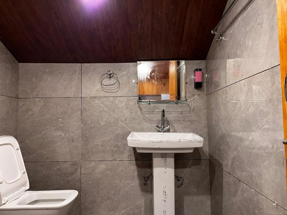 Himtrek Stays X Hidden Orchard Vacation rental in Himachal Pradesh