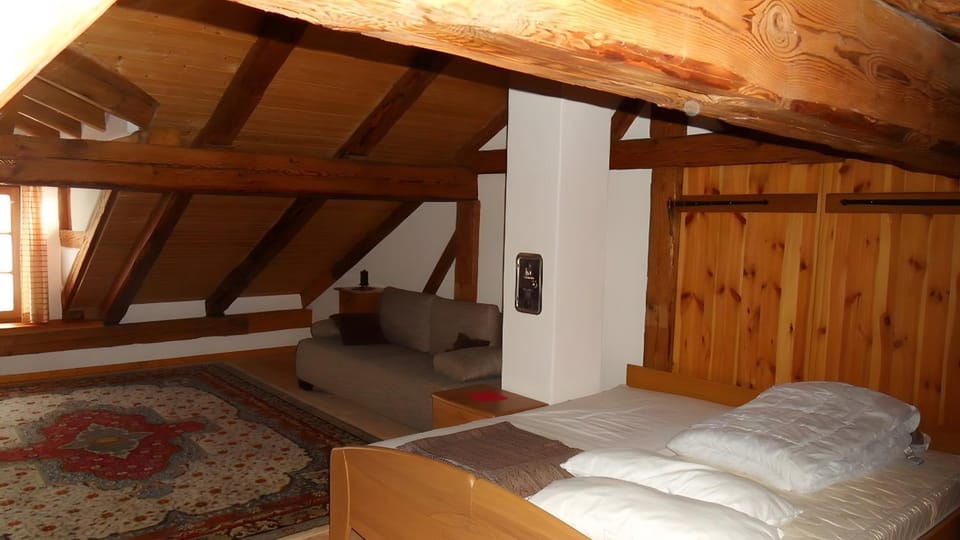 Property building, Living room, Bedroom