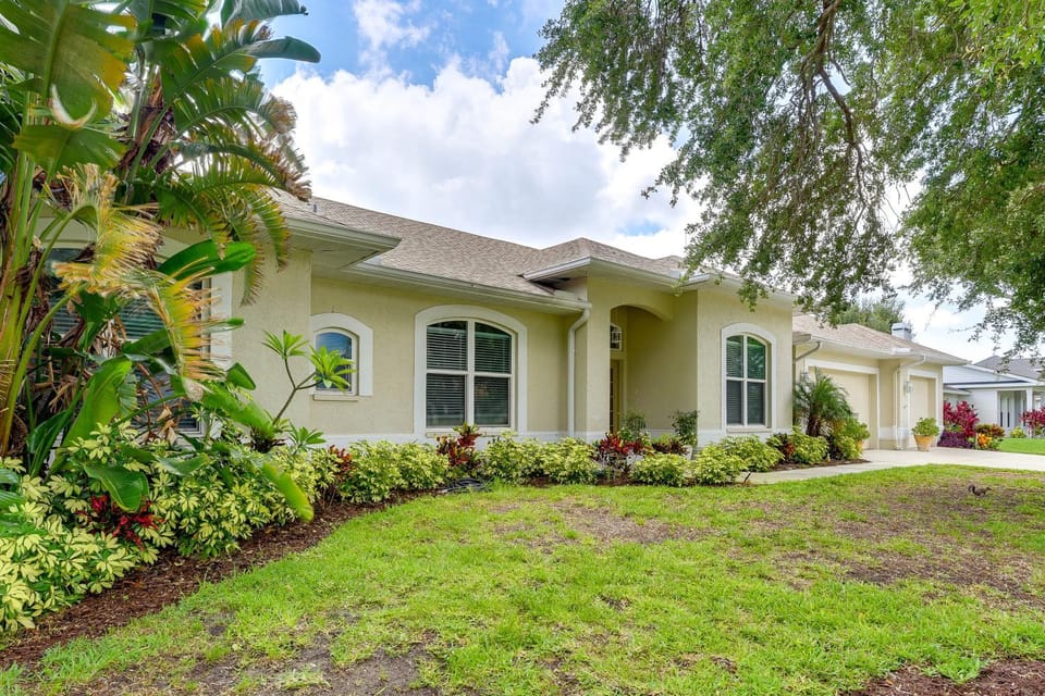 Private Yard & Pool! Modern Getaway in Bradenton House in Bradenton