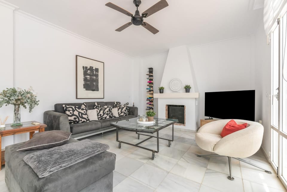 Magnificent 5-bedroom Villa Villa in Marbella