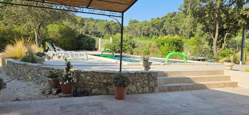 Mazet Paradis Villa in Tarascon