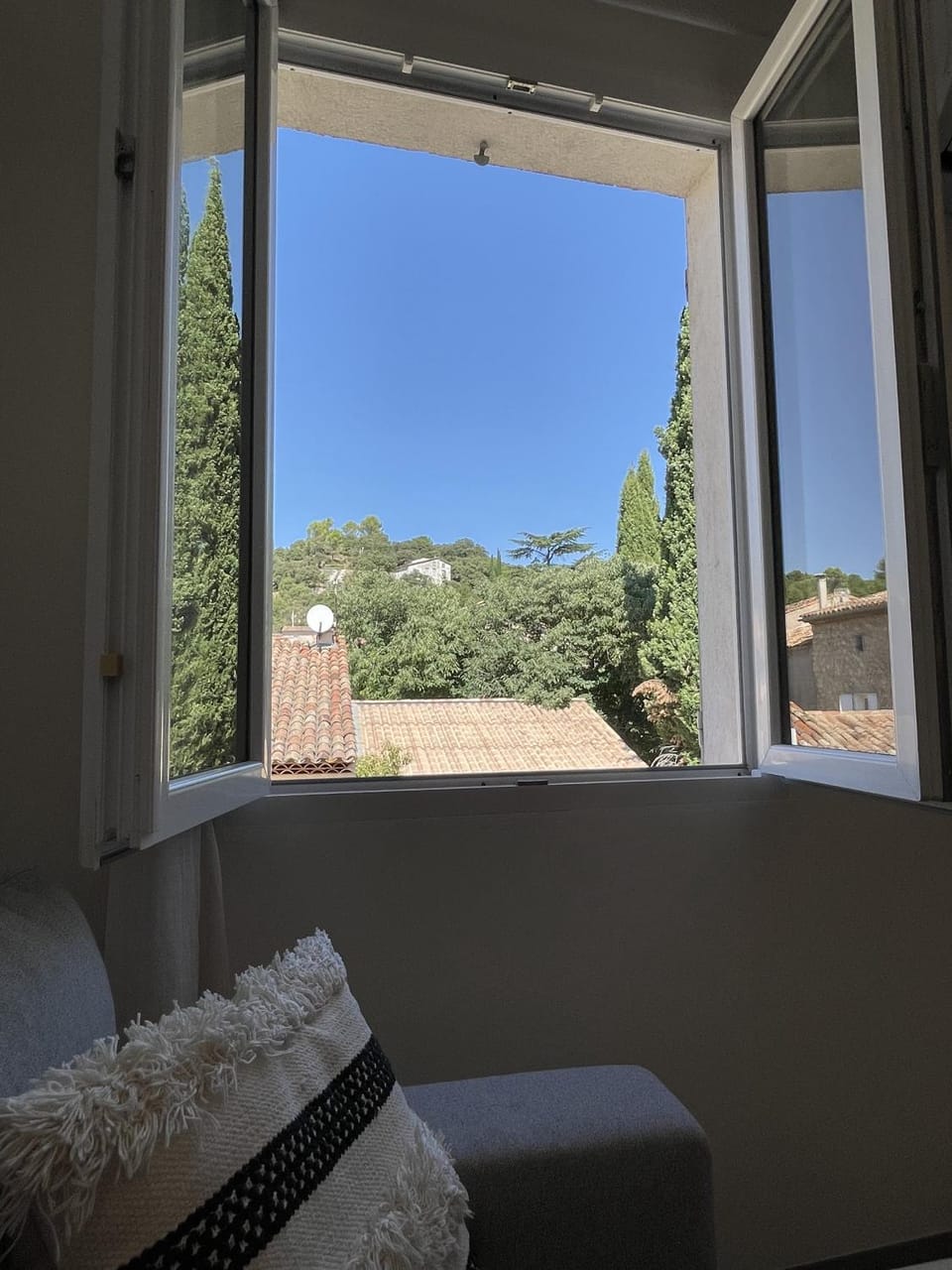 Natural landscape, View (from property/room), Living room