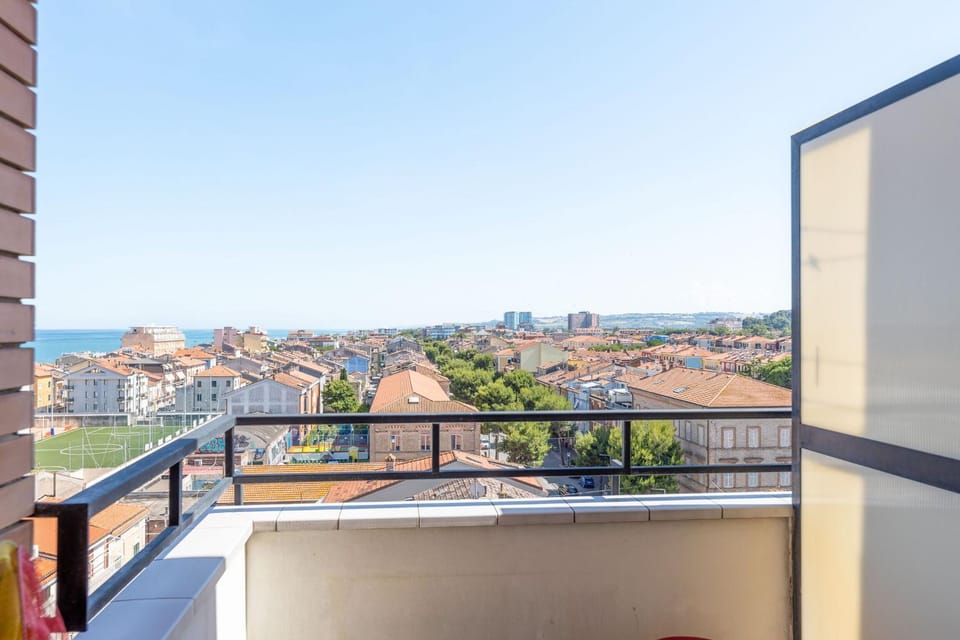 Day, Natural landscape, View (from property/room), Balcony/Terrace, City view, Sea view
