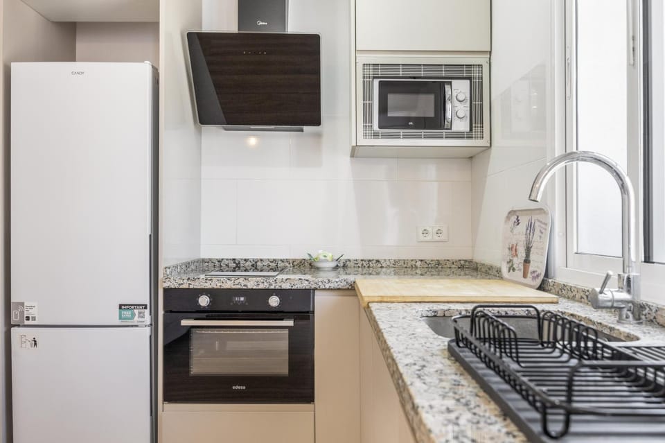 Kitchen or kitchenette, Living room
