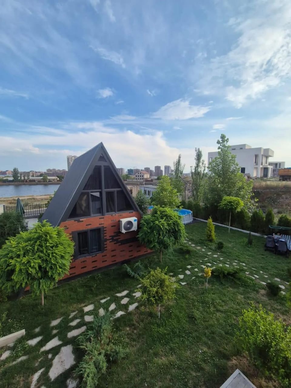 Property building, Garden