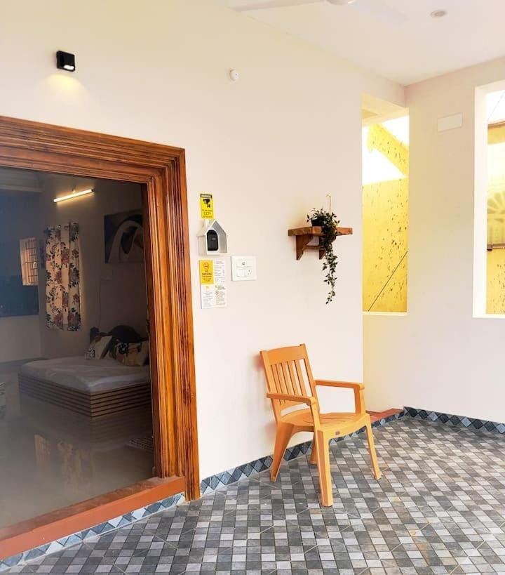 Stylish 2BHK FF Open Kitchen 2 km WhiteTown VEGA House in Puducherry