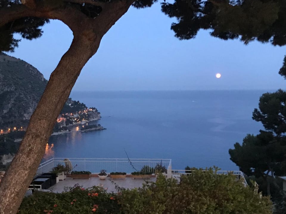 Magnifica villa VUE MER Villa in Eze