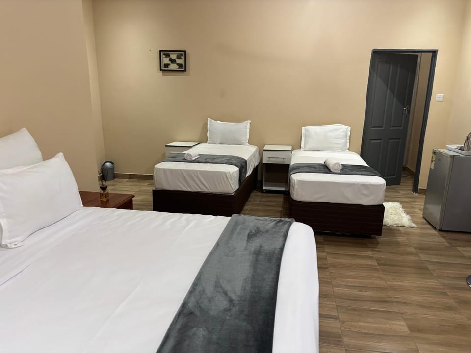 Fallsview Guest House Bed and Breakfast in Harare