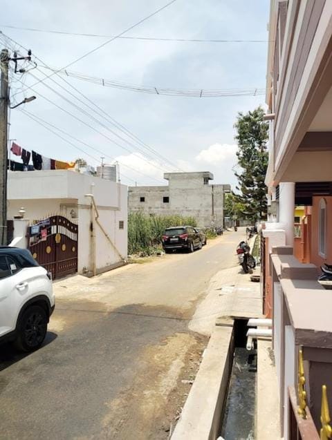 Very cosy Studio, Private Terrace, 2 km WhiteTown SHELA House in Puducherry